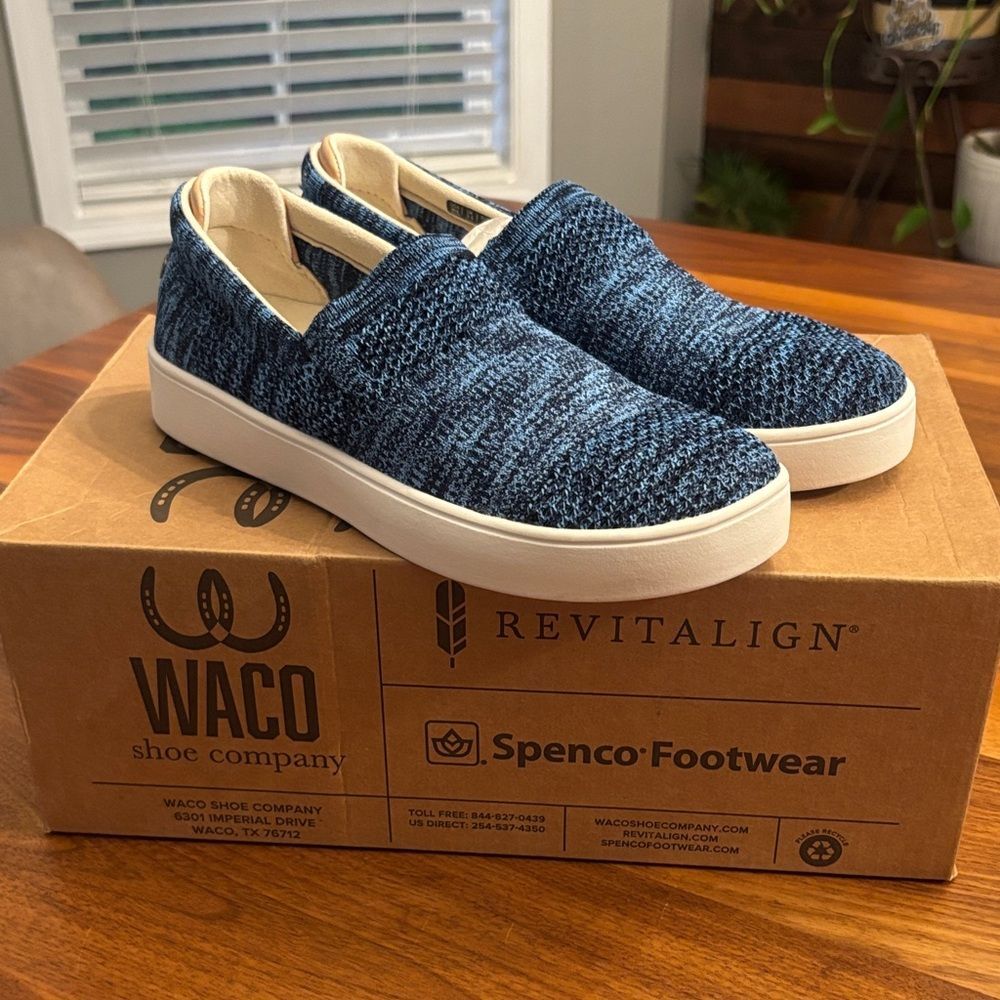 New Spenco Waco Shoe Company Space Blue Knit Coastal Slip On Shoes Size 6 Wide